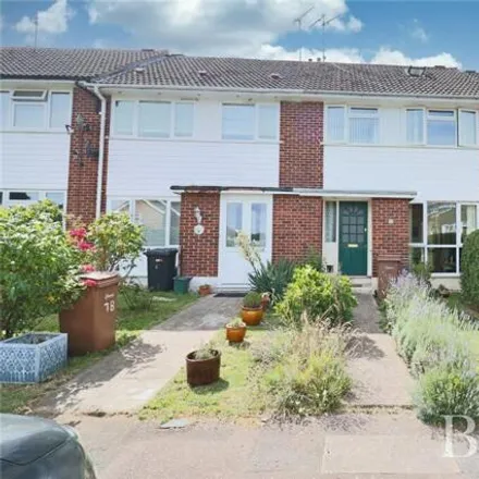 Buy this 3 bed townhouse on Little Meadow in Writtle, CM1 3LG