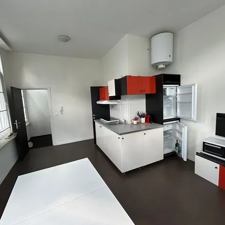 Rent this 2 bed apartment on Teichmannstraat 28 in 2018 Antwerp, Belgium