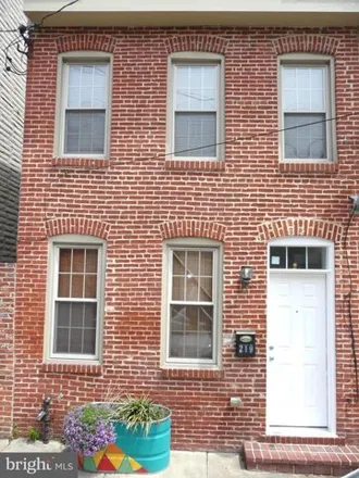 Image 2 - 219 S Regester St, Baltimore, Maryland, 21231 - House for sale