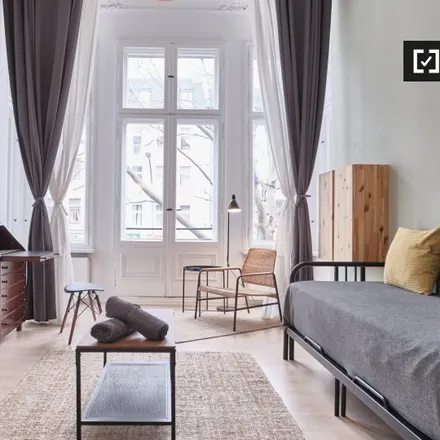 Rent this 7 bed room on Potsdamer Straße 106 in 10785 Berlin, Germany