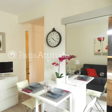 Image 4 - 46 Rue Duranton, 75015 Paris, France - Apartment for rent