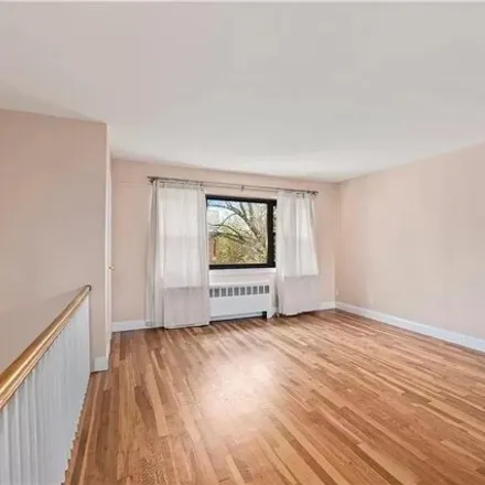 Image 4 - 50 West Street, Village of Mamaroneck, NY 10528, USA - Apartment for sale