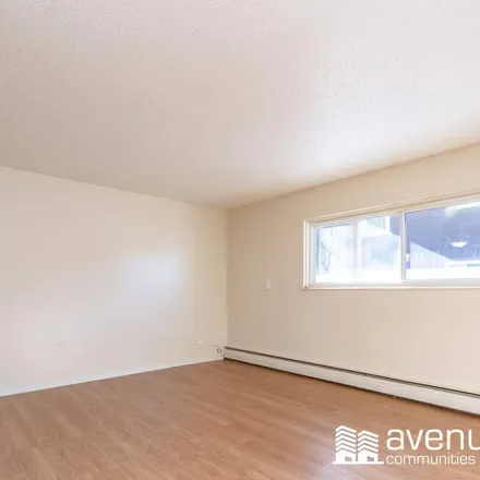 Image 4 - 8 Street East, Prince Albert, SK S6V 1G1, Canada - Apartment for rent