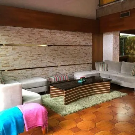 Buy this 4 bed house on Avenida de Mayo y General Alvarado in Avenida de Mayo, Partido de La Matanza