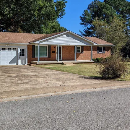 Buy this 3 bed house on 612 Galbraith Avenue in Henderson, TN 38340