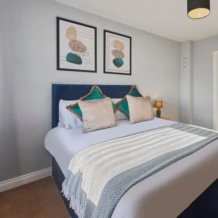 Rent this 3 bed house on Tibshelf in DE55 5NU, United Kingdom