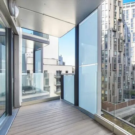 Rent this studio apartment on Pinnacle Tower in Fulton Road, London