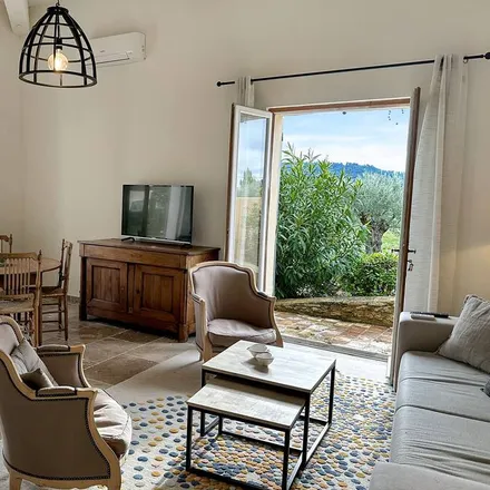 Rent this 1 bed apartment on 84160 Lourmarin