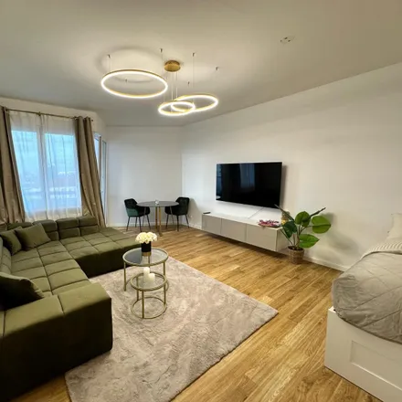 Rent this 2 bed apartment on Hubertusallee 6 in 14193 Berlin, Germany