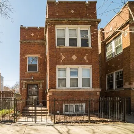 Buy this 6 bed house on 7434 South Saint Lawrence Avenue in Chicago, IL 60619
