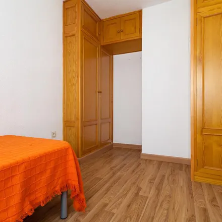 Image 8 - Calle Alhamar, 33, 18005 Granada, Spain - Apartment for rent