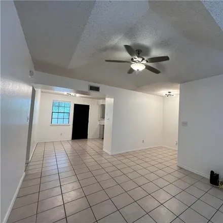 Image 6 - 839 Arroyo Drive, Royalty House Number 2 and 3 Colonia, Hidalgo County, TX 78516, USA - House for sale