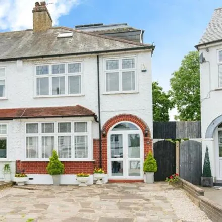 Buy this 4 bed house on Ambleside Avenue in Beckenham, Great London