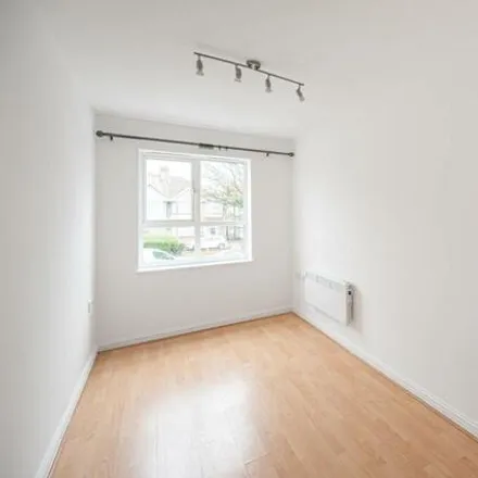 Image 4 - Geneva Court, Rookery Way, The Hyde, London, NW9 6FS, United Kingdom - Apartment for sale