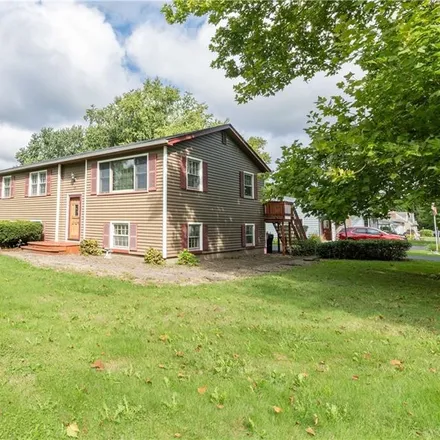Buy this 4 bed house on 19 Hiawatha Trail in Village of Spencerport, Ogden
