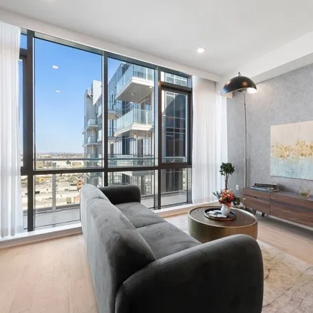 Image 3 - 32-25 Farrington Street, New York, NY 11354, USA - Condo for sale