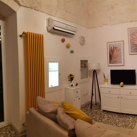 Rent this 2 bed house on Ostuni età romana in Vicolo Antonio Fratti, 72017 Ostuni BR