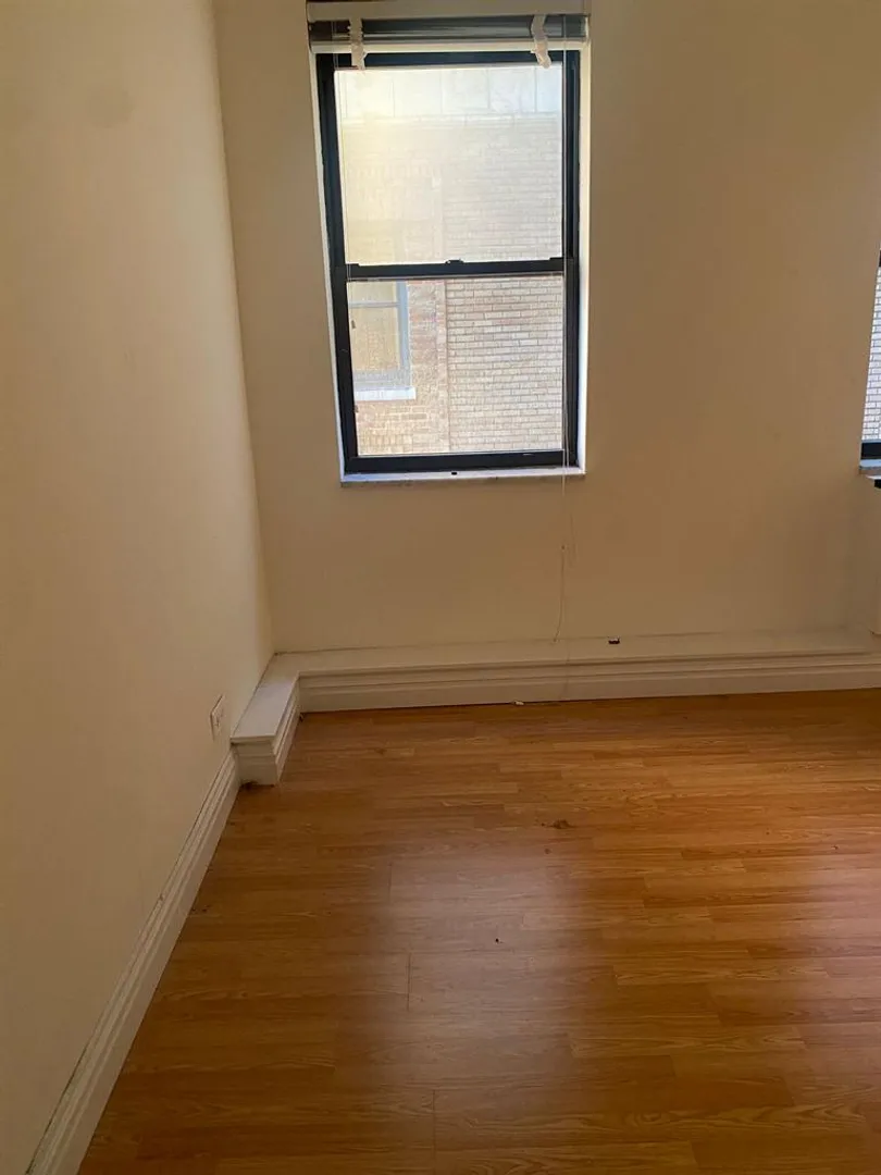 349 West 30th Street, New York, NY 10001, USA | Room for rent