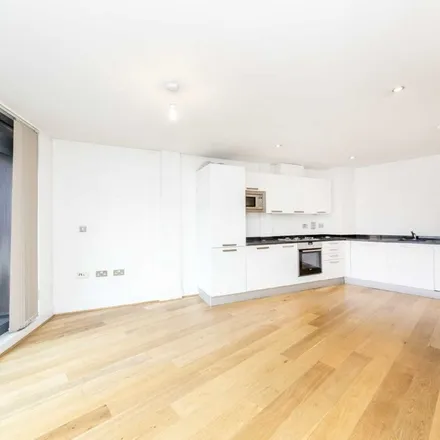 Rent this 2 bed apartment on Goswell Road in Angel, London