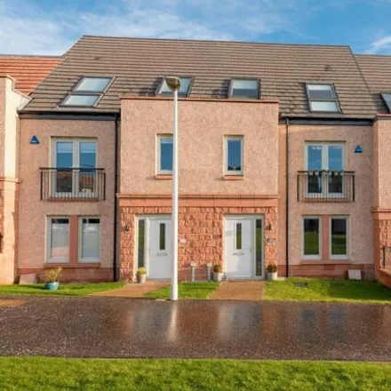 Buy this 5 bed townhouse on College Way in Gullane, EH31 2BX