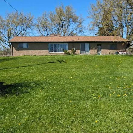 Buy this 3 bed house on 3937 Akron Road in Fairgrove Township, MI 48701
