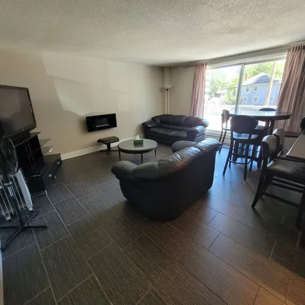 Image 5 - Queen Street, Saskatoon, SK S7K 0M5, Canada - Apartment for rent