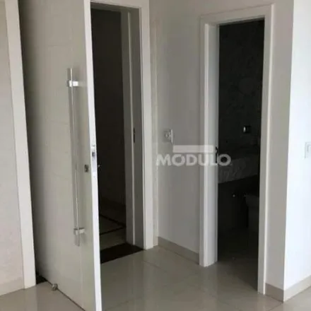 Rent this 4 bed apartment on Rua Duque de Caxias in Lídice, Uberlândia - MG
