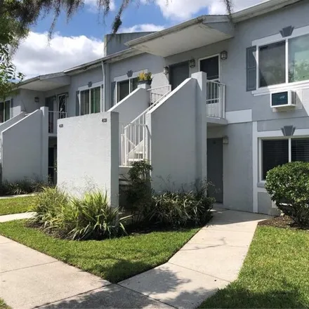 Rent this studio condo on 4001 Dolphin Drive in Tampa, FL 33617