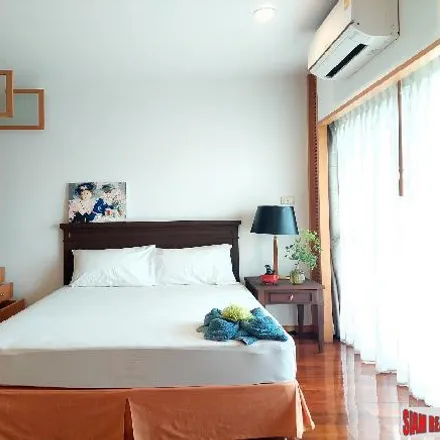 Rent this 3 bed apartment on FamilyMart in Soi Ngam Du Phli, Suan Phlu
