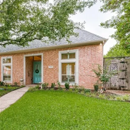 Buy this 4 bed house on 1398 Auburn Place in Plano, TX 75093