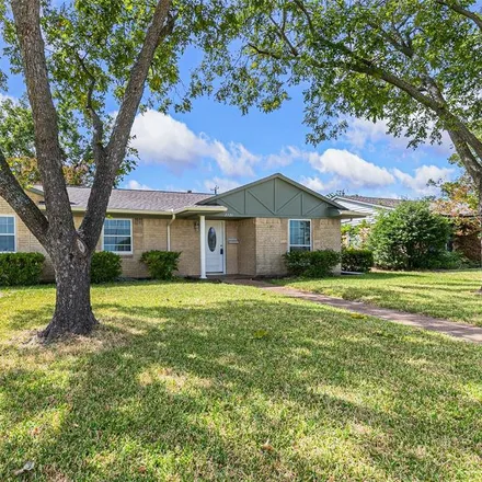 Buy this 4 bed house on 2721 Rustown Drive in Mesquite, TX 75150