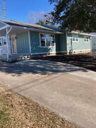 Buy this 3 bed house on 624 West Shore Drive in Swansboro, NC 28584