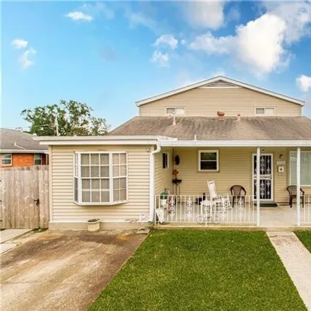 Buy this 4 bed house on 5720 Cynthia Street in Metairie, LA 70003