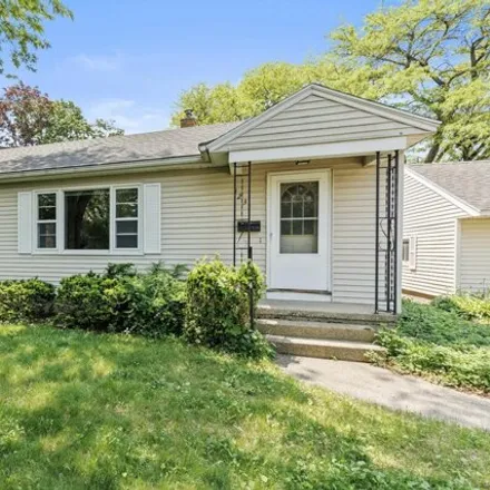 Buy this 3 bed house on Dawson Avenue Northeast in Grand Rapids, MI 49505