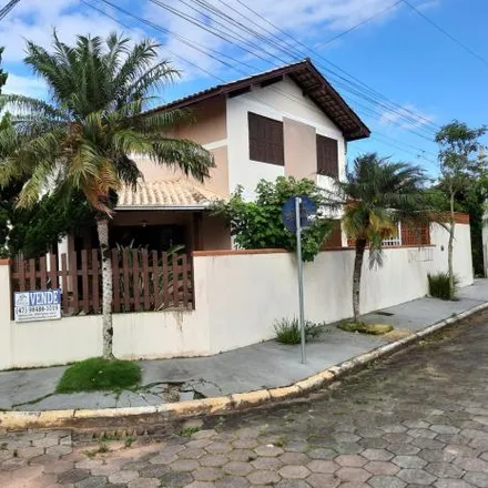 Image 2 - Rua Brusque, Centro, Balneário Piçarras - SC, 88380-000, Brazil - House for sale