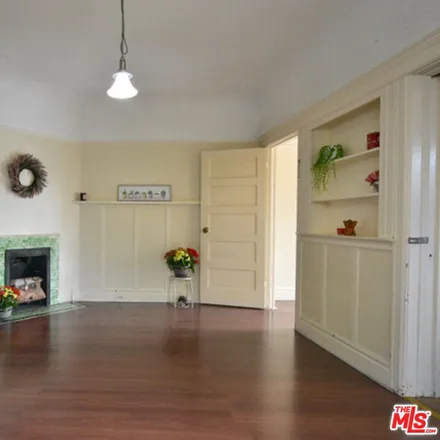 Image 9 - 1514 South New Hampshire Avenue, Los Angeles, CA 90006, USA - House for sale