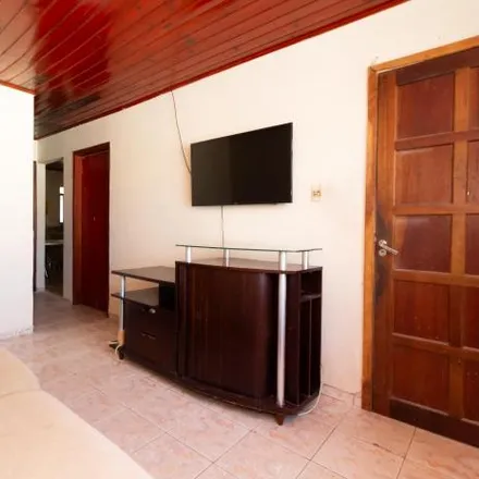 Buy this 2 bed house on Rua Paranaguá in Paloma, Colombo - PR