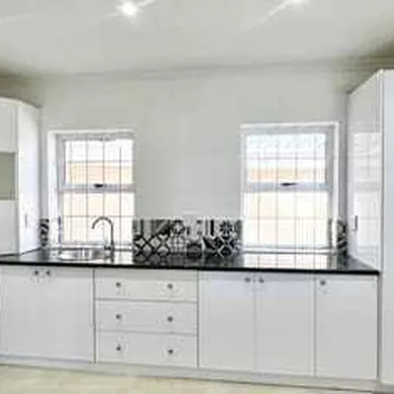 Rent this 3 bed apartment on Caltex Bergvliet in Ladies Mile Road, Cape Town Ward 73