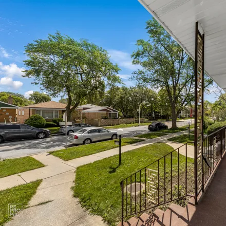 Image 3 - 9732 South Lowe Avenue, Chicago, IL 60620, USA - House for sale