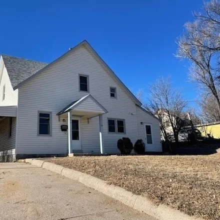 Buy this 4 bed house on 638 North East Avenue in Oberlin, KS 67749