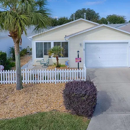 Buy this 2 bed house on 16865 Southeast 94th Sunnybrook Circle in The Villages, FL 34491