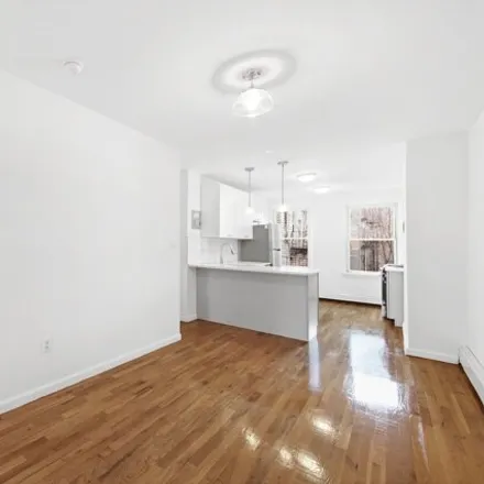 Image 7 - 12 Havemeyer Street, New York, NY 11211, USA - House for rent