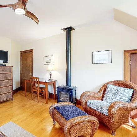Rent this 1 bed condo on Portland