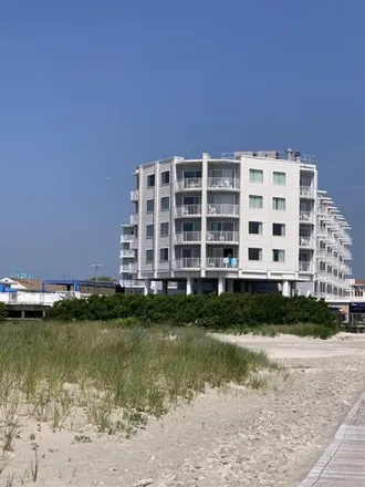 Buy this 2 bed condo on 496 East Syracuse Avenue in Wildwood Gables, Cape May County