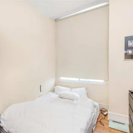 Image 4 - 565 Upper Richmond Road West, London, SW14 7ED, United Kingdom - Apartment for rent