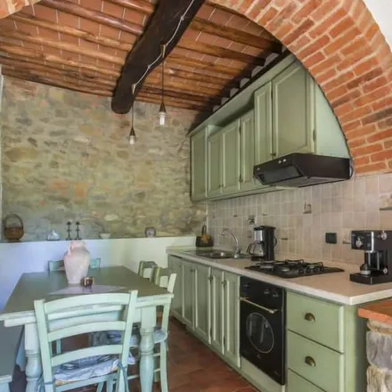 Image 2 - Montevarchi, Arezzo, Italy - Apartment for rent