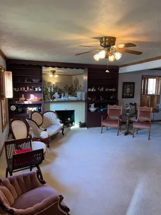 Image 5 - 643 West 9th Street, Concordia, KS 66901, USA - House for sale