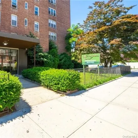 Image 6 - 615 Warburton Avenue, City of Yonkers, NY 10701, USA - Condo for sale