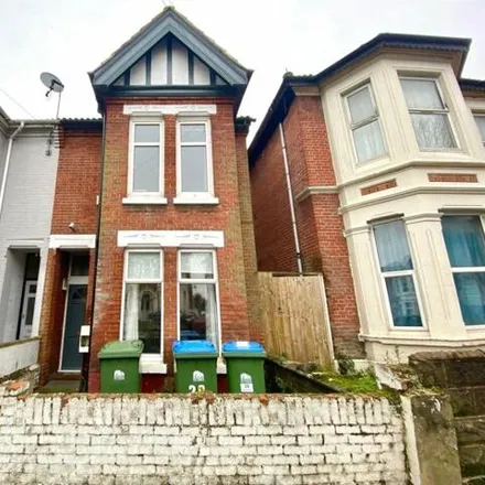 Buy this 6 bed duplex on Denzil Avenue in Mount Pleasant, Southampton