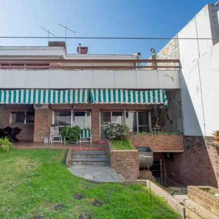 Buy this 4 bed house on 25 de Mayo 278 in Vicente López, C1429 ABH Vicente López